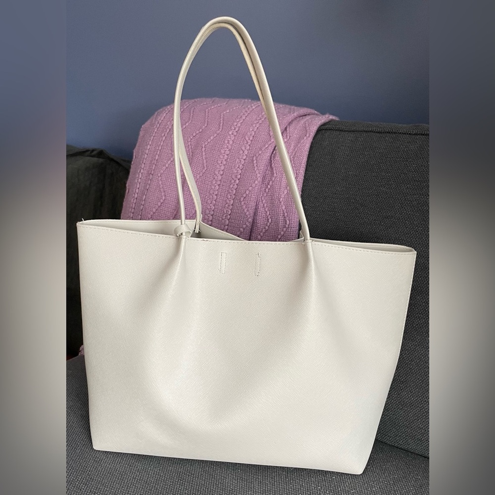 🛠️🪡 Indigo Tote with Magnetic Closure